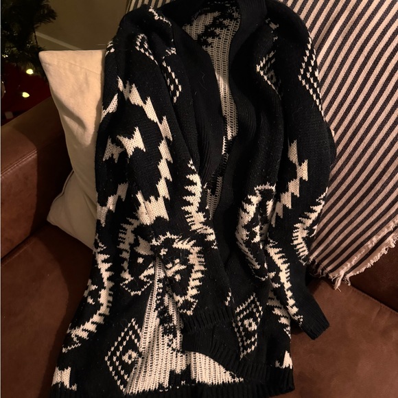 Cardigan 🖤 - Picture 4 of 6